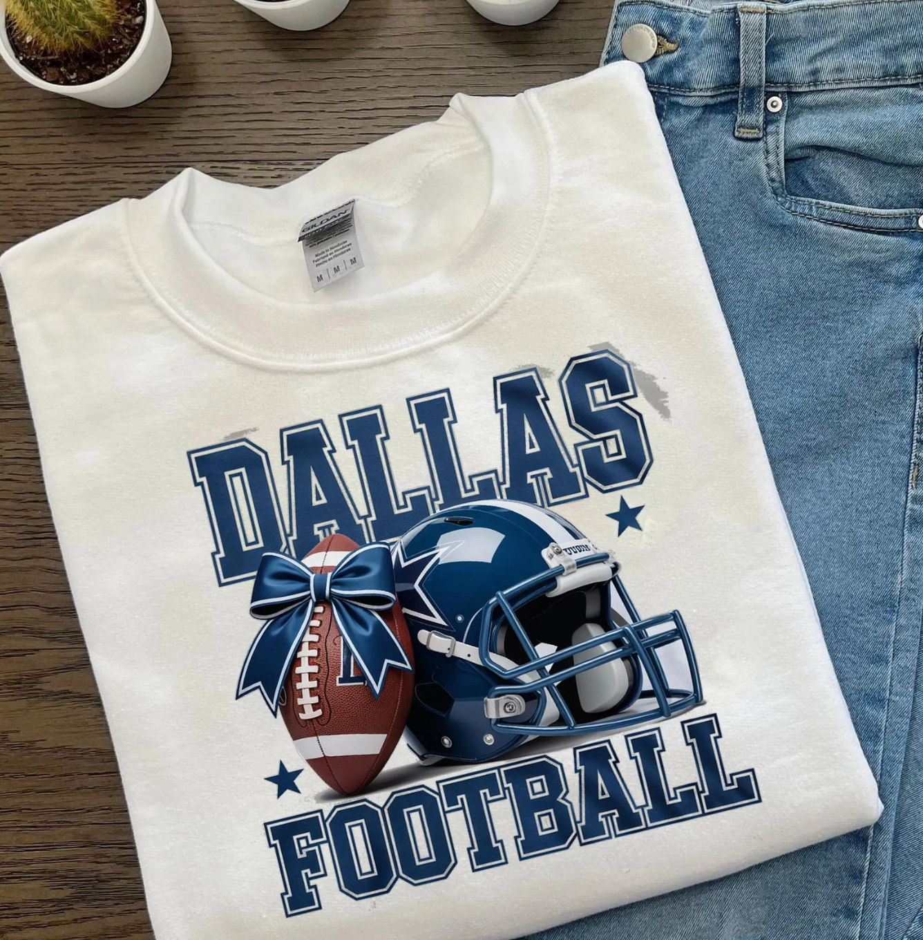 Dallas football w/bow -Tshirt
